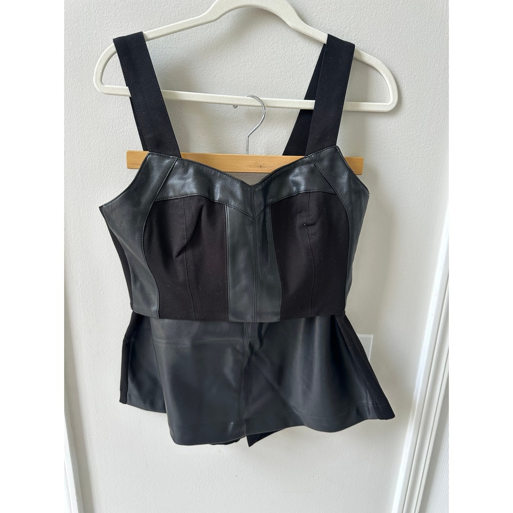 Cabi EVOLVE Jett Bralette 4577 Black Faux Leather Mixed Media Crop Top Medium